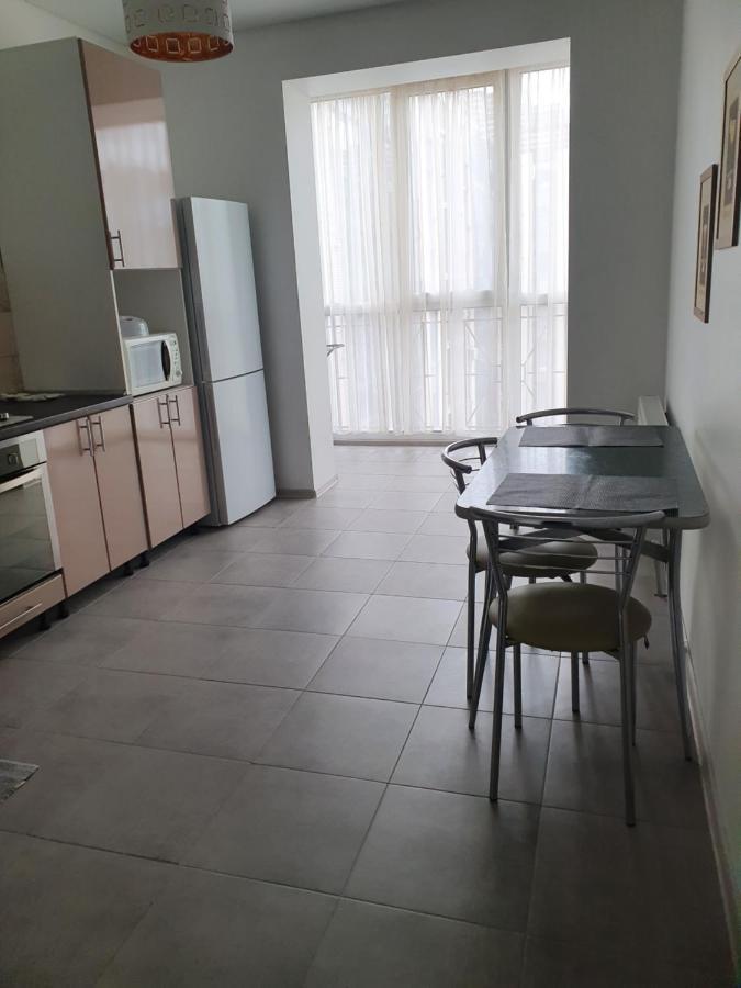 Нова Квартира За Доступною Ціною. Lutsʼk Εξωτερικό φωτογραφία